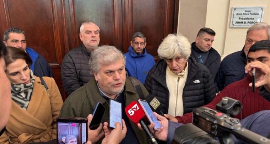 Presentaron denuncia contra decreto que prohíbe listas colectoras