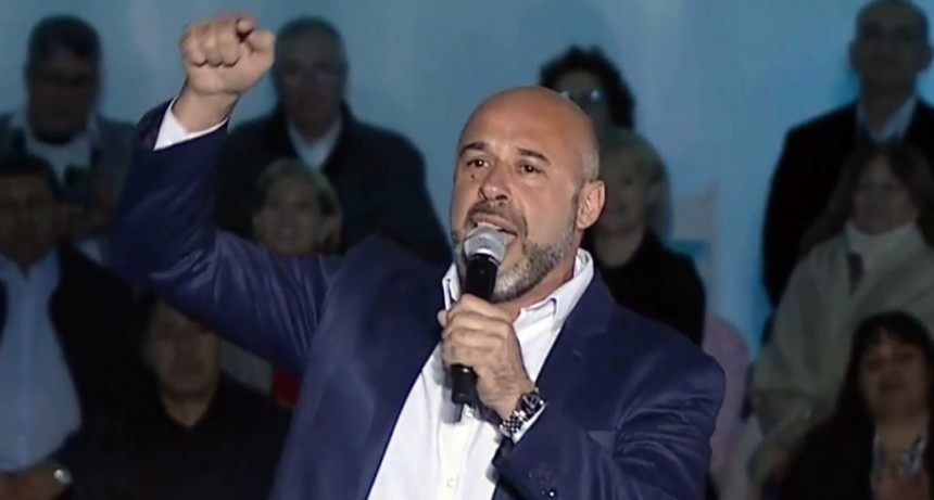Martín Ascúa pide un debate con Juan Pablo Valdés y los otros candidatos