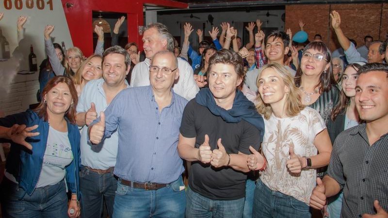 Lisandro presentó candidatos y reforzó su armado político