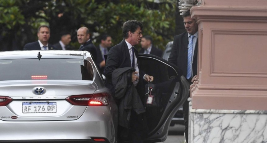 Milei benefició a Pfizer con la compra directa de vacunas por más de 28 millones de dólares