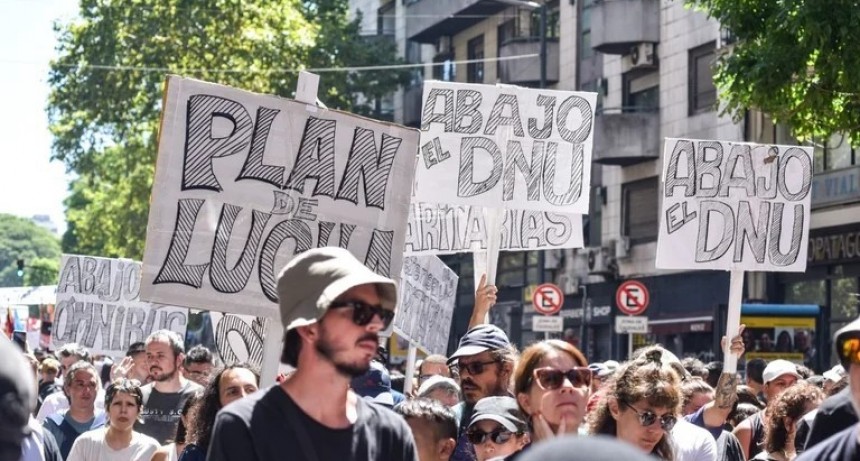 DNU de Milei: la Justicia declaró la inconstitucionalidad de la reforma laboral