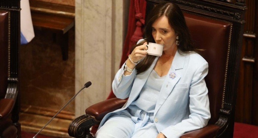 Villarruel se quejó de su sueldo: 