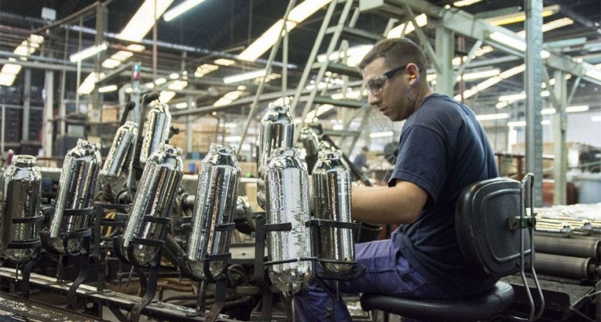 La participación de los salarios sobre el PBI cayó por séptimo trimestre consecutivo