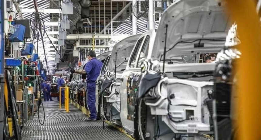 Una histórica marca de autos se va del país tras 74 años en medio de la crisis
