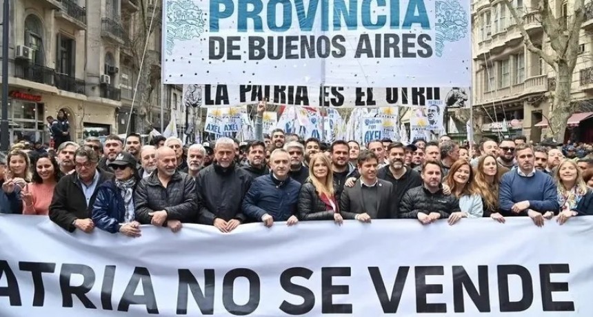 La marcha contra Javier Milei borra la grieta peronista: movilizan Axel Kicillof, intendentes y La Cámpora