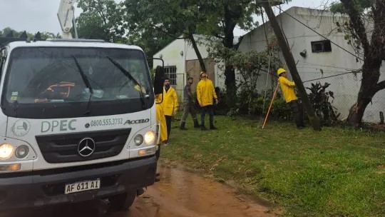 El Gobierno provincial realiza intensos trabajos de emergencia en Mburucuyá