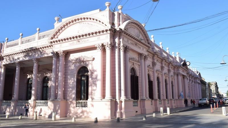 La Provincia autorizó fondos para las comunas por más de $3.200 millones