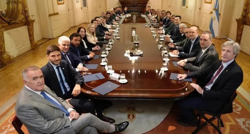 La recaudación volvió a caer y las cuentas provinciales están cada vez más complicadas