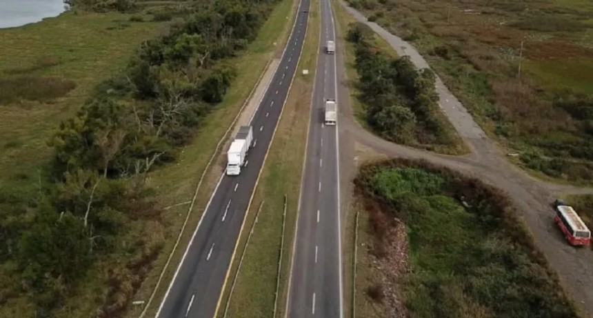 El Gobierno selló los primeros contratos de las rutas 12 y 14