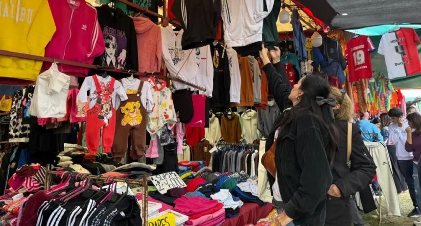 El trabajo en negro ya le ganó al empleo en blanco en la Argentina