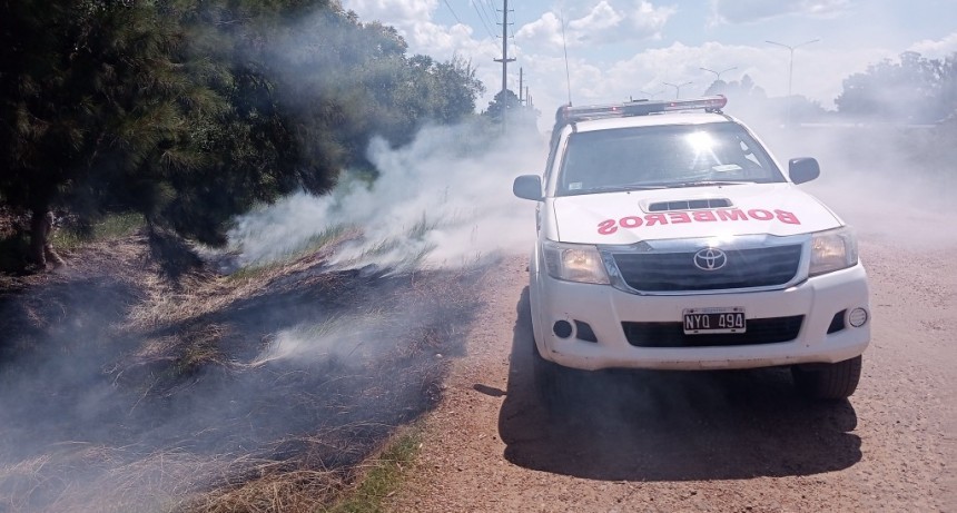 Alerta en Paso de los Libres: La quema de basura provocó incendios en cadena sobre la Ruta 117