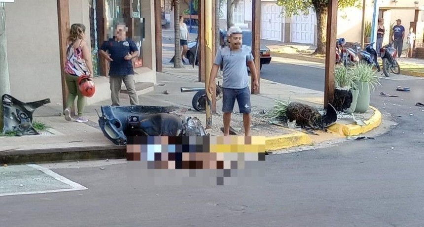 Bella Vista: iban en moto, ebrios, chocaron y uno perdió una pierna
