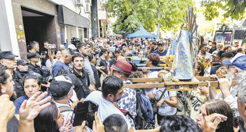 El hambre metió la cola