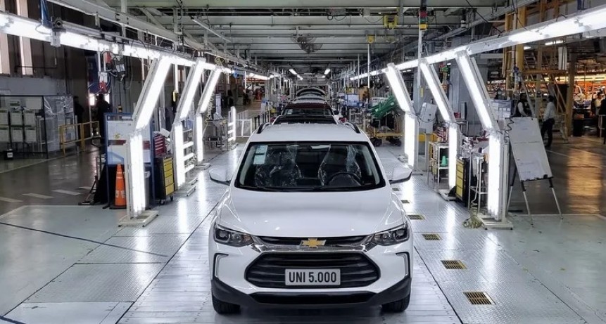 General Motors vuelve a paralizar la producción en Rosario por la falta de dólares