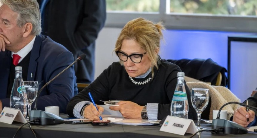 Ofrecerán 352 mil pesos de piso salarial desde marzo a docentes