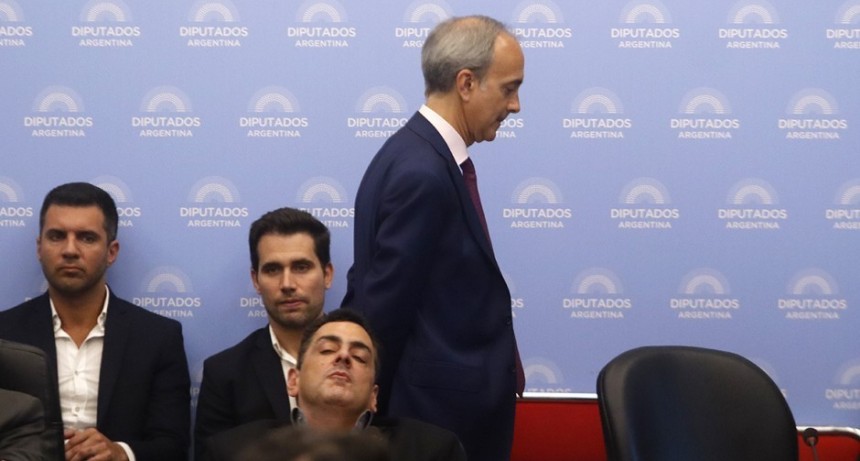 No arrancan las clases y el secretario de Educación de Pettovello ya analiza renunciar