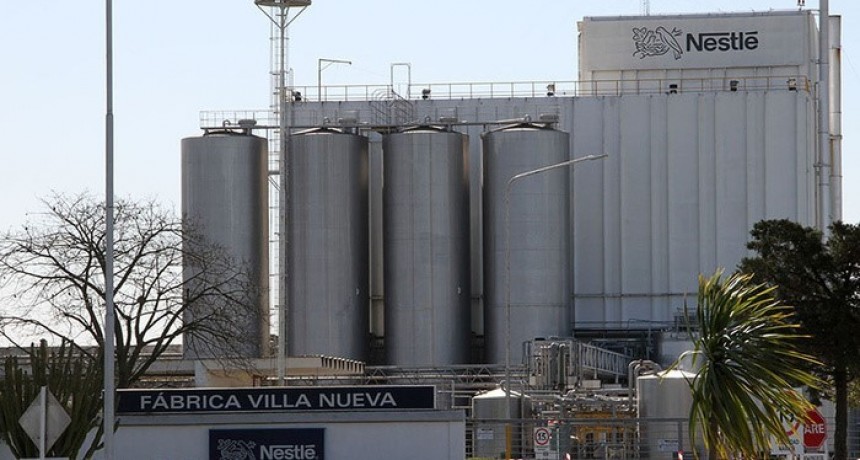 Nestlé frena su planta en la ciudad donde Milei ganó con el 68% de los votos