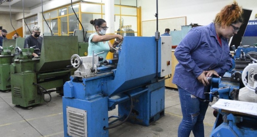 Se derrumbó la capacidad instalada