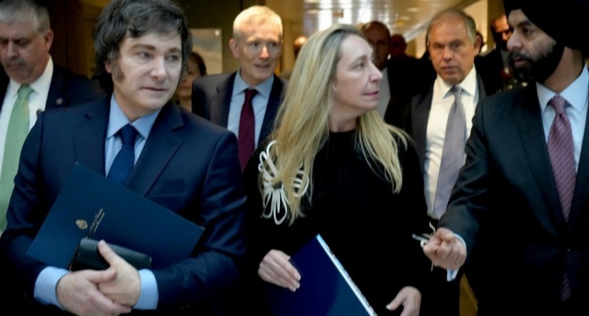 Santi Siri reveló que tres de las cuatro billeteras que se llevaron los USD 100 millones se llaman Milei
