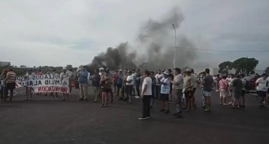 Tensión en Goya: Ex empleados de la textil Alal cortan la Ruta 27 en reclamo de indemnizaciones