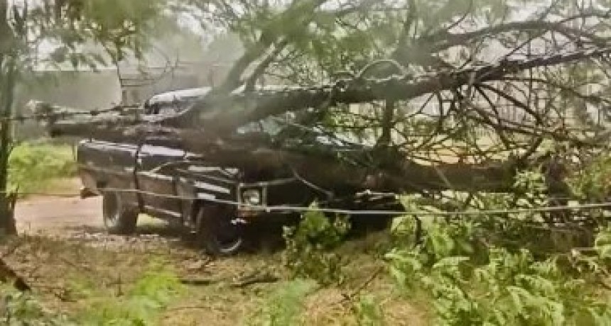 Alerta Meteorológica: Tras los daños en Monte Caseros y Libres, el temporal amenaza a La Cruz.
