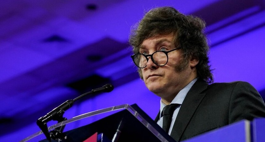La economía de Milei se cae, su imágen también