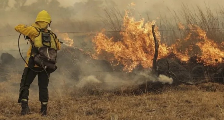 Alertan por incendios con el retorno de temperaturas extremas a la provincia