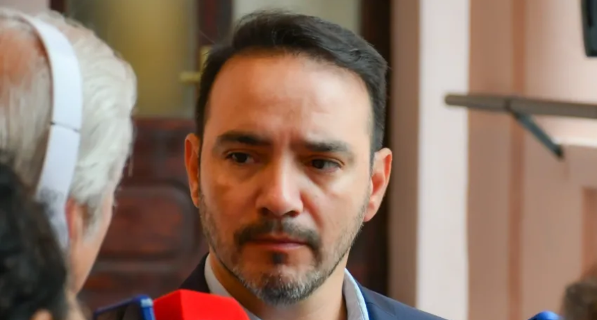 Vald&eacute;s admite que no hay plata: El 