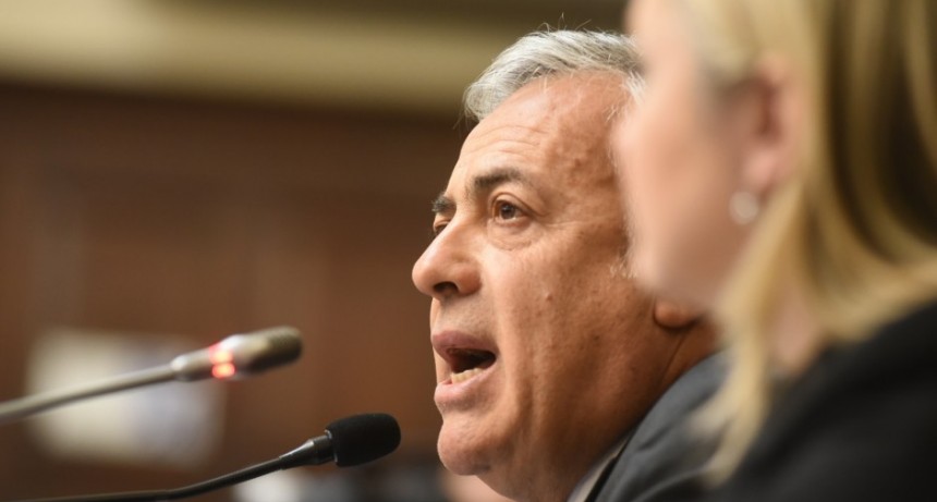 Milei le libera a Cornejo mil millones de dólares para obras