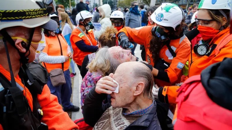 El Gobierno volvió a reprimir sin piedad a jubilados