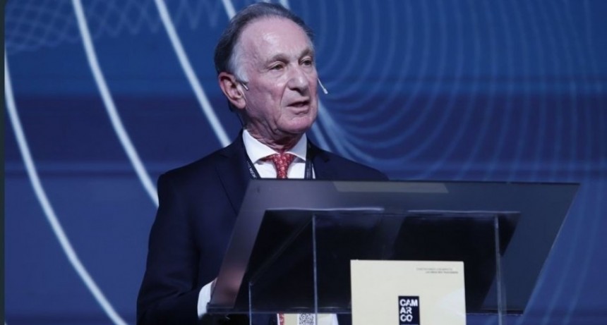 Caputo enfrentó por primera vez un reproche directo de un líder empresario: 