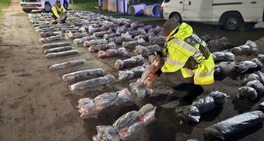 Golpe al contrabando: Gendarmería secuestró más de 21 toneladas de tabaco sin aval legal en Corrientes