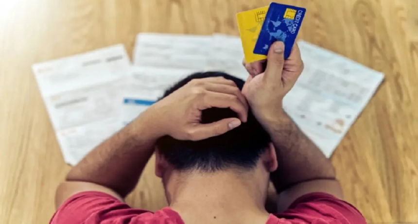 Alarma por el endeudamiento familiar: La morosidad de los hogares subi&oacute; en abril y ya supera el 12%