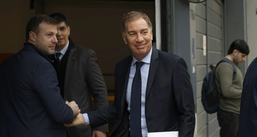 Gabinete en llamas: Diego Santilli reemplaza a Manuel Adorni para contener la crisis interna del gobierno de Milei