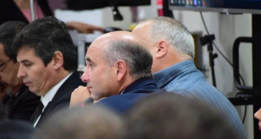 Detuvieron al intendente suspendido Caram por presunta usurpación de autoridad y desobediencia