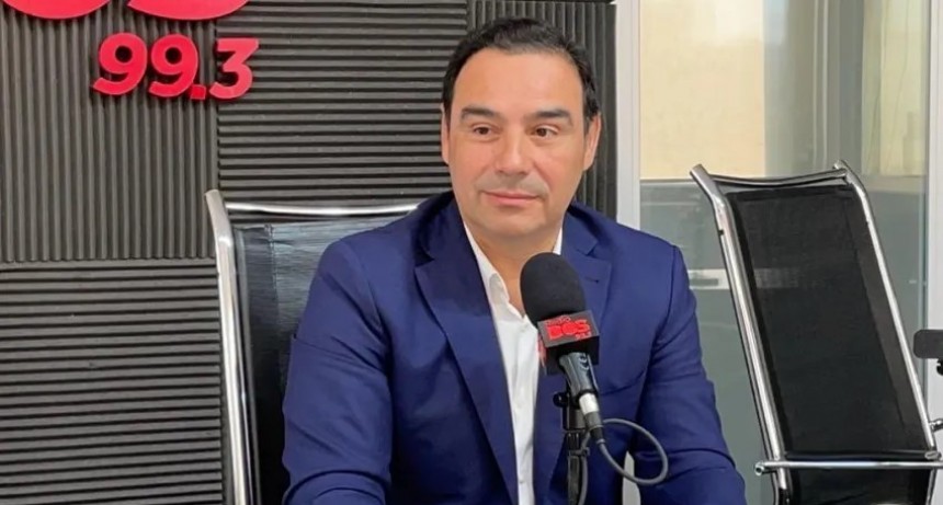 Con el trasfondo del caso Loan, Valdés aumentará el sueldo de estatales
