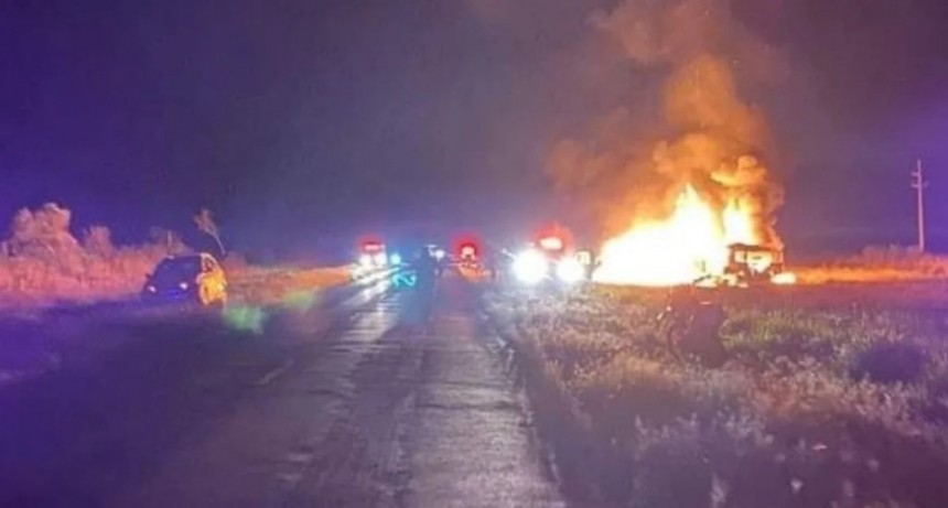 Un camión se incendió tras un choque en plena ruta