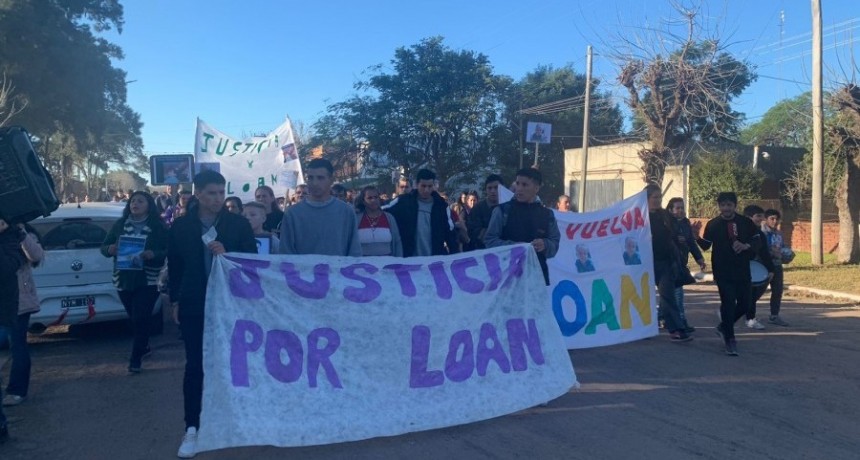 Otra marcha con pedidos a gritos 