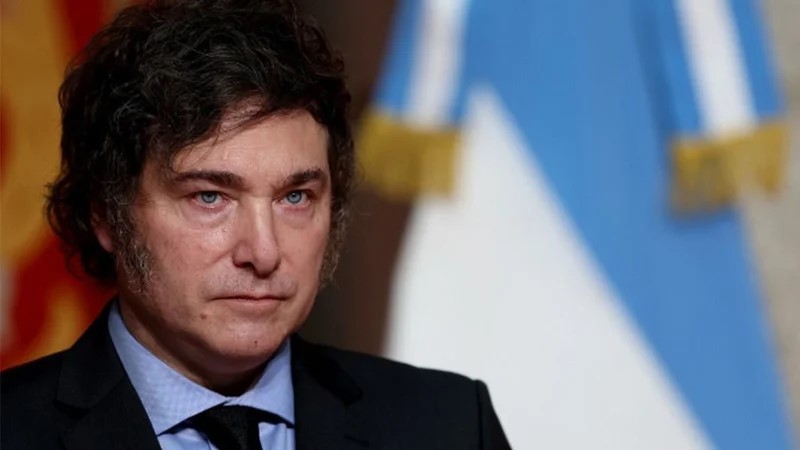 Cae la imagen de Milei y crecen los 