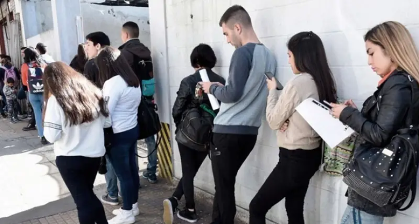 Efecto Milei: desempleo, corrupci&oacute;n y bajos salarios, las principales preocupaciones de la gente