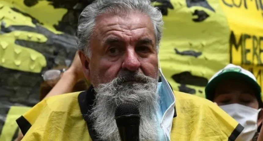 Castells se adjudicó la organización de los saqueos y lo denunciaron