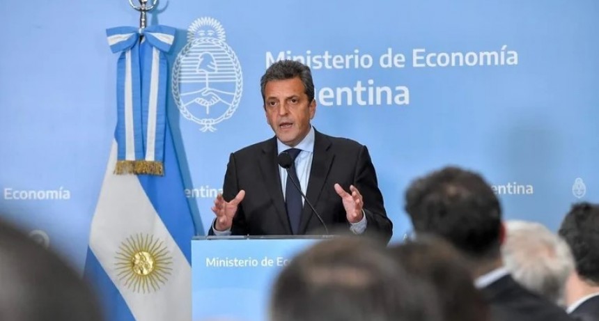 Massa anunció medidas para monotributistas: créditos y beneficios, según cada caso