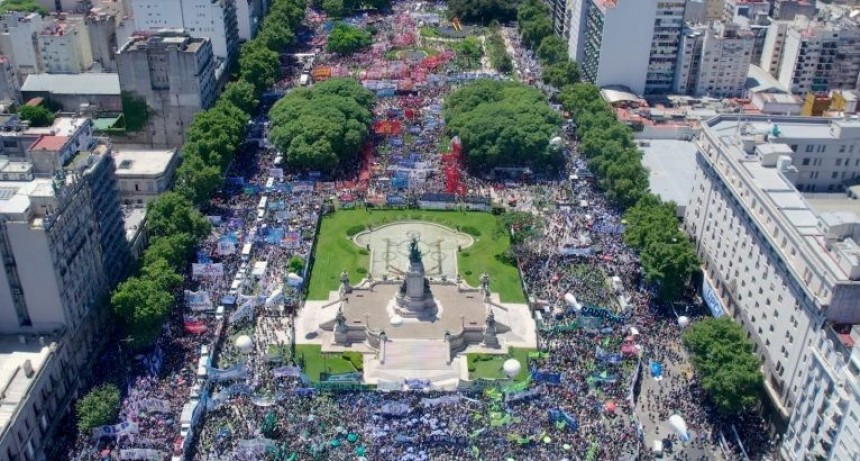 La CGT vuelve a la calle para enfrentar a Milei