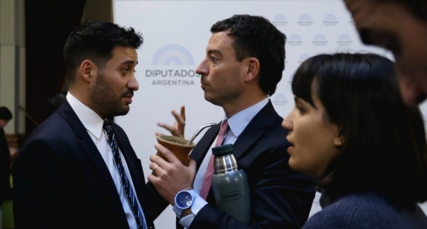 Con la ayuda de radicales y macristas, el Gobierno logró evitar que le volteen los fondos reservados para la SIDE