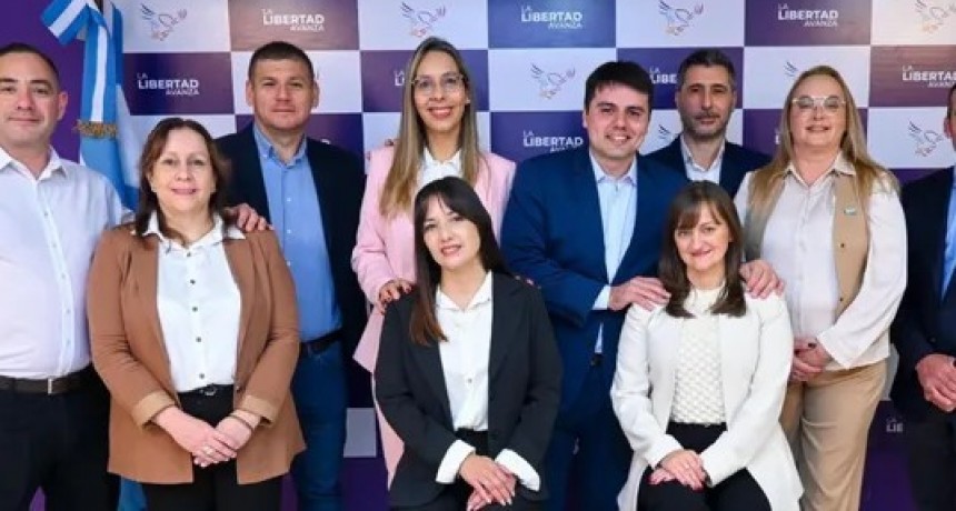 Chaco: Zdero cedió y tiñó su lista de ultravioleta para confrontar con el peronismo de Capitanich