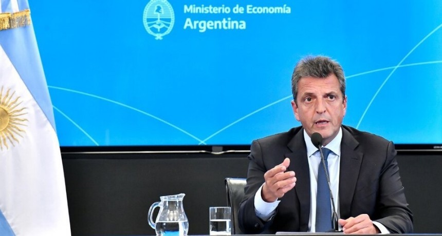 Impuesto a las Ganancias: Sergio Massa prepara el anuncio de un nuevo piso