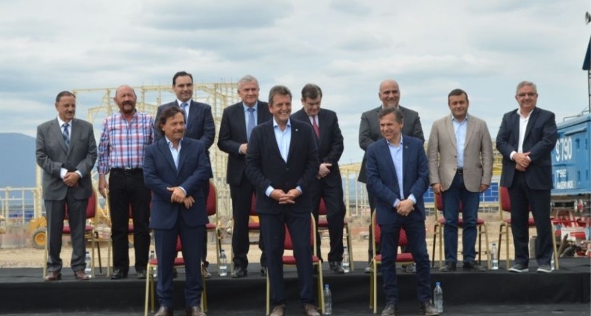 La estrategia federal de Massa para el último mes antes de las elecciones 2023: anuncios, unidad y transversalidad