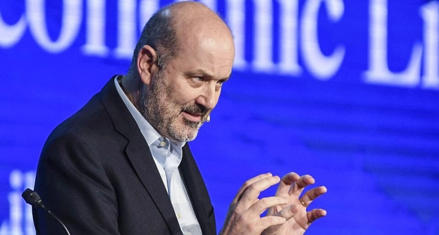 Sturzenegger anunció que los empresarios podrán echar empleados como y cuando se les ocurra