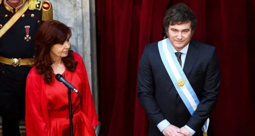 Cristina invitó a Milei al Patria y lo acusó de boludear en las redes