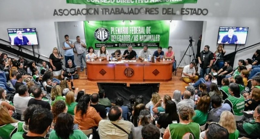 Paro de estatales este miércoles y movilización al Congreso contra el veto presidencial